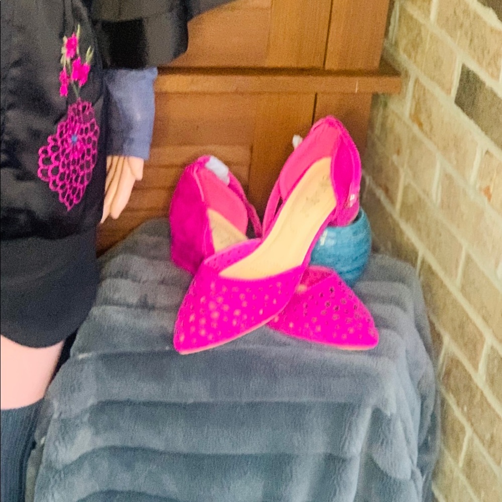 🆑 Fuchsia Faux Suede D’Orsay Low Heeled Pumps NIB - Picture 10 of 10